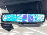 【デジタルインナーミラー】後席の大きな荷物や同乗者で後方が確認しづらい時でも安心!カメラが撮影した車両後方の映像をルームミラー内に表示。クリアな視界で状況の確認が可能です!