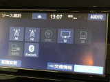 Bluetooth(ブルートゥース)接続機能付き。 CDを車に持ち込む時代ではなくなりましたね。 お気に入りの音楽はスマホから♪
