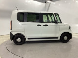スライドドアなら狭い駐車場でもドアをぶつける心配がありません。ステップが低く乗り降りもしやすいです。