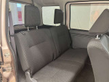 ゆとりある広々とした車内空間は、ドライブを始め買い物やレジャーなど、幅広く活躍します。一人でもみんなとでもお出かけを楽しみましょう!