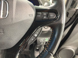 クルーズコントロールを装備しています。高速道路などで一定の速度で走ってくれるので運転が楽ですよ!速度を設定できますので、スピードの出しすぎにも注意できます。