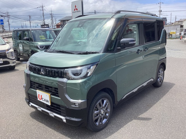 デリカミニ G プレミアム 4WD 