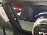 シートヒーターが付いています!寒い日に便利な装備ですね。