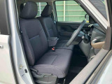 自動車保険も取り扱っておりますの無料で見積りをいたします♪ お客様のお話を伺い、お客様に合った的確なプランをご提案させて頂きます。