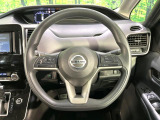 【ステアリングスイッチ】運転中、前方から目線をそらすことなく、オーディオ等の操作が可能な便利機能!安心&快適なドライブを演出してくれます♪