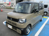 納車の前には、当社の整備工場でしっかり点検を行います。整備費用は車両価格に含まれます。