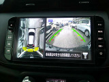 【アラウンドビューモニター】空から見下ろした映像がナビ画面にて確認可能です。駐車もラクラクですよ♪
