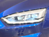 ●LEDハイビームが多数独立で存在し、ハイビーム時に対向車や前方を走る車の部分をロービームに切り替えが可能!!シーケンシャルウインカーも装備!!