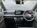 フロントガラスが大きいので、広い視界でとても運転しやすいお車です(*'&omega;'*)