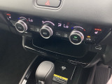 この度は、当店のお車をご覧いただきまして誠にありがとうございます。当店では全国販売・納車も行っております。県によって陸送費用は異なりますのでお気軽にお問い合わせください。