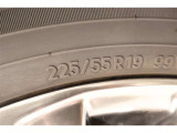 225/55R19    車両装着タイヤサイズです。 タイヤのご相談もトヨタモビリティ石川にお任せください