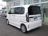 大きなキズ・ヘコミも無いお車です!