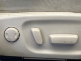 【パワーシート】スイッチ一つで簡単にシートの微調整が可能!電動だから力もいりません!快適なシートポジションにセットして、快適なドライブをお楽しみください。