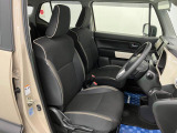 【フロントシート】さまざまな体格の方が快適に運転ができるよう配慮したシートになっております。
