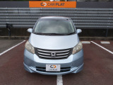 【HID】ディスチャージヘッドヘッドライトで夜間や雨天時のドライブを明るくサポート!省電力、耐久性にも優れています。