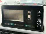 パーキングセンサーもついておりますので駐車などが苦手な方も安心して運転が可能です。