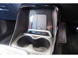 置くだけ充電装備☆お問い合わせは大阪BMW Premium Selection 吹田(0078-6002-613077)迄お願い致します☆〒564-0054大阪府吹田市芳野町5-55 06-4861-5515毎水曜、第二・第三火曜日定休 10:00〜18:00
