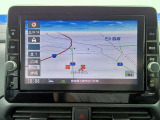 日産純正ディーラーオプションのMM321D-L 9インチワイドの大きめの画面です。