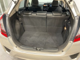 コンパクトカーの中ではトップクラスの広さを誇ります。5名乗車時でもたくさんの荷物を積める広々とした荷室で、買い物でもレジャーでも心置きなく楽しめます。