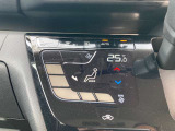 「オートエアコン」が付いています。1年中快適な室内を提供!車内温度を設定すると、風量を自動で調節してくれ車内を適温に保ってくれる心強い装備☆温度調整が必要ないので便利です!