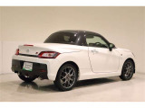 ★トヨタ認定中古車ライト★ 1年間走行距離無制限の「ロングラン保証」が付いています。全国約5,000ヶ所のトヨタのお店で保証修理可能です。お出かけ先でも安心です。選べる延長保証もご用意しています。
