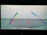 【バックカメラ】駐車時に後方がリアルタイム映像で確認できます。大型商業施設や立体駐車場での駐車時や夜間のバック時に大活躍!運転スキルに関わらず今や必須となった装備のひとつです!