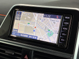 <純正ナビ>◆初めての場所もナビゲーションがご案内!楽しい旅行をサポートします。タッチパネル式で画面操作が非常に楽です!