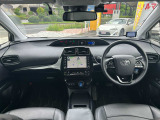 プリウス 1.8 S セーフティ プラスII E-Four 4WD 
