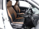 パワーシート搭載。微妙な調整が手軽にでき、適切なポジションで運転することが可能です。