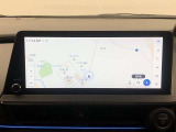 最新の情報を用いながら目的地検索などができます。状況により有料になります。