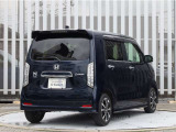 お支払いはホンダクレジットをご利用ください。運転免許所をご持参いただければ審査が可能です。また月々のお支払金額を抑えられるなど、メリットがいっぱいの据え置きクレジットもご用意しております。