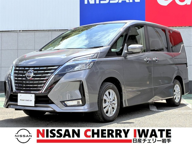 セレナ 2.0 ハイウェイスターV 4WD 
