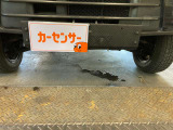 フロントスキットガード風バンパー、カットしてます。
