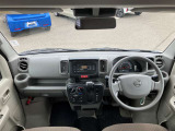 運転席まわりです。細かいオプションなど、気になるところがあればお気軽にメールやお電話等でお問合せください。