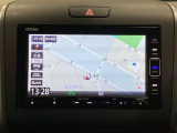 ナビゲーションはフルセグTV、インターナビ対応のGathers純正メモリーナビを搭載しています。Bluetoothオーディオ機能がありますので、スマートフォンなどの音楽も再生できます。