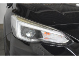 LEDヘッドライトで夜間の運転も安心です