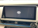 【メーカー純正12インチナビ】インテリアに溶け込むスタイリッシュな「専用設計」メーカーナビを装備♪視認性や操作性など基本性能にも優れ、より上質なカーライフをお楽しみいただけます。