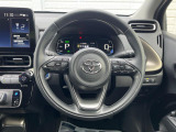 インテリアに合わせたデザインのステアリングは、運転される方のことも考え、運転しやすい形状、大きさです。是非一度、実際に触ってお確かめください。