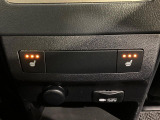【前席+後席シートヒーター】寒い日に重宝するシートヒーターを後席にも装備!エアコンより早く温まってくれるので寒がりの人も安心ですね♪エアコンの温風は乾燥するから苦手、という方にもをおすすめです。