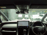 見通しのよいすっきりとした視界で、運転のしやすさは疲れにくさにも繋がりますよ♪