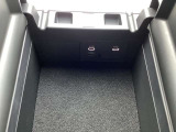 センターコンソールBOX内にUSB端子2個&HDMI端子1個 ミュージックプレーヤー接続でお気に入りの音楽を楽しむことが出来ます♪