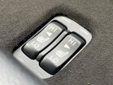 【シートヒーター】寒い日に重宝するシートヒーター!エアコンより早く温まってくれるので寒がりの人も安心ですね♪エアコンの温風は乾燥するから苦手、という方にもをおすすめです。