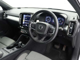 XC40 B4 モメンタム 