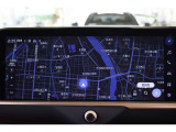 スマホやiPhoneと連携し、対応アプリを表示させて使うコネクティッドナビ対応ディスプレイオーディオPlus。ワイドで見やすいディスプレイはフルセグTV対応です。ナビ連動のETC2.0を搭載しています