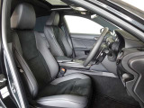 2年間無料で、所定のプログラムに基づく定期点検とメンテナンスを行います。レクサス車に精通したテクニカルスタッフがメンテナンスを実施。