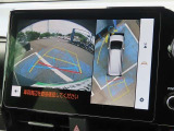 「パノラミックビューモニター」でクルマを真上から見るように周囲を確認でき、駐車の際に大活躍☆