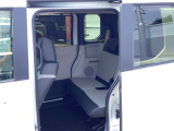 ガラスが大きいので車内も明るいです。