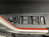 パワーウィンドウは一部自動になります。
