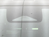 【ホンダセンシング】走行中に前方の車両等を認識し、衝突しそうな時は警報とブレーキで衝突回避と被害軽減をアシスト。より安全にドライブをお楽しみいただけます。