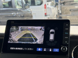 駐車時に便利なバックカメラを装備しています。